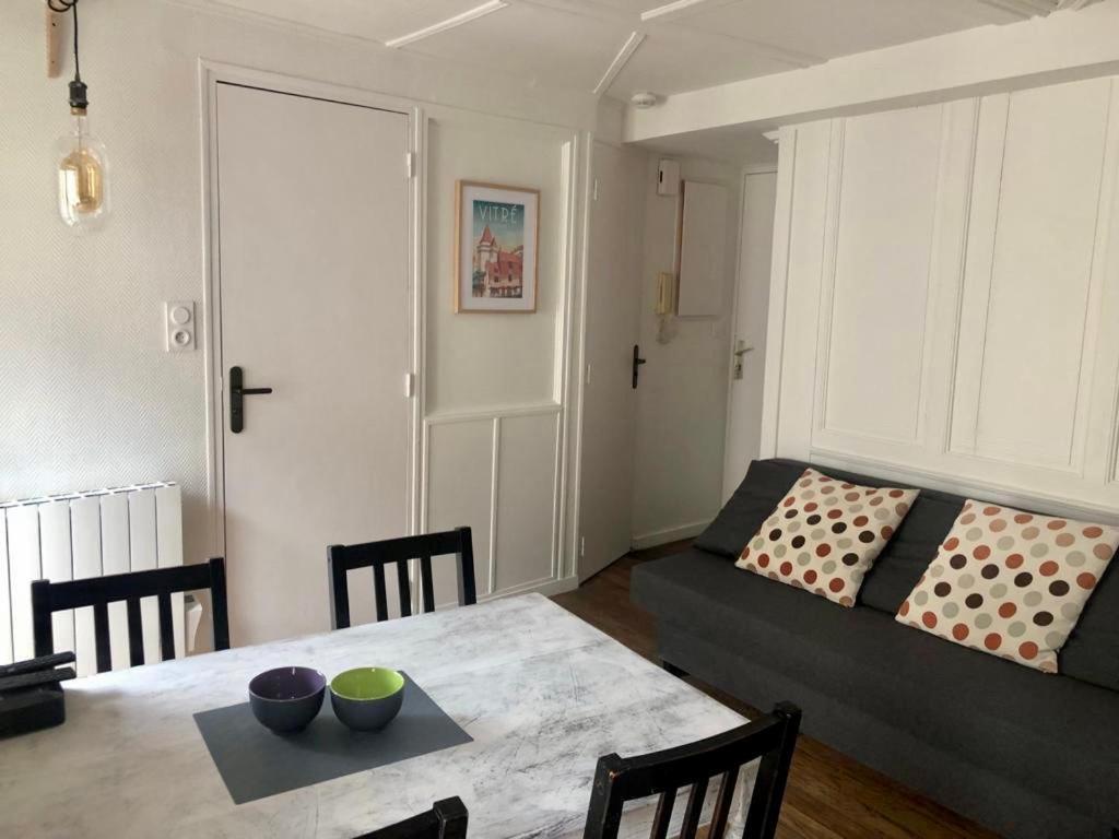 Le Garengeot - Wifi - Centre Ville - Property Rental Nm Vitré Extérieur photo