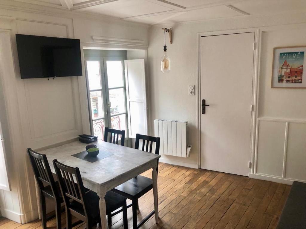 Le Garengeot - Wifi - Centre Ville - Property Rental Nm Vitré Extérieur photo
