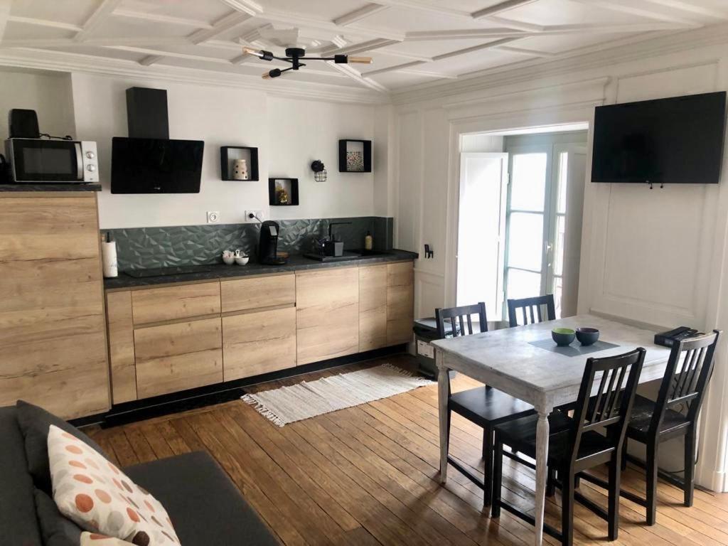 Le Garengeot - Wifi - Centre Ville - Property Rental Nm Vitré Extérieur photo